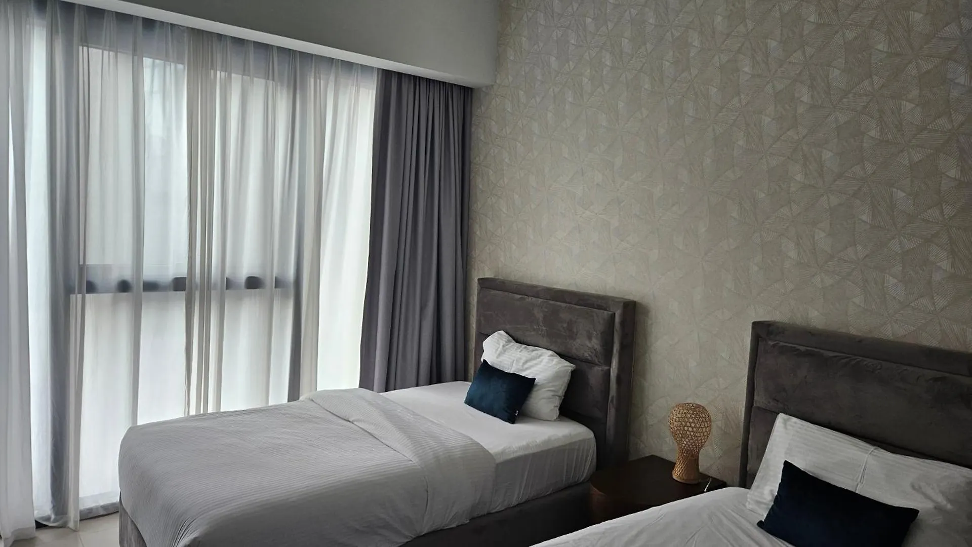 Mh - Act Tower - Downtown - 2Br- Ref 403 Apartment Dubai